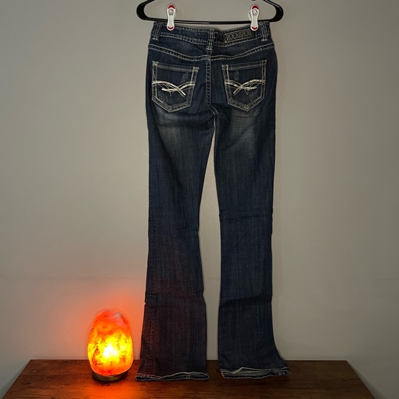 Rock & roll cowgirl boot cut jeans SIZE: 25 LENGTH: 34 - Picture 2 of 2